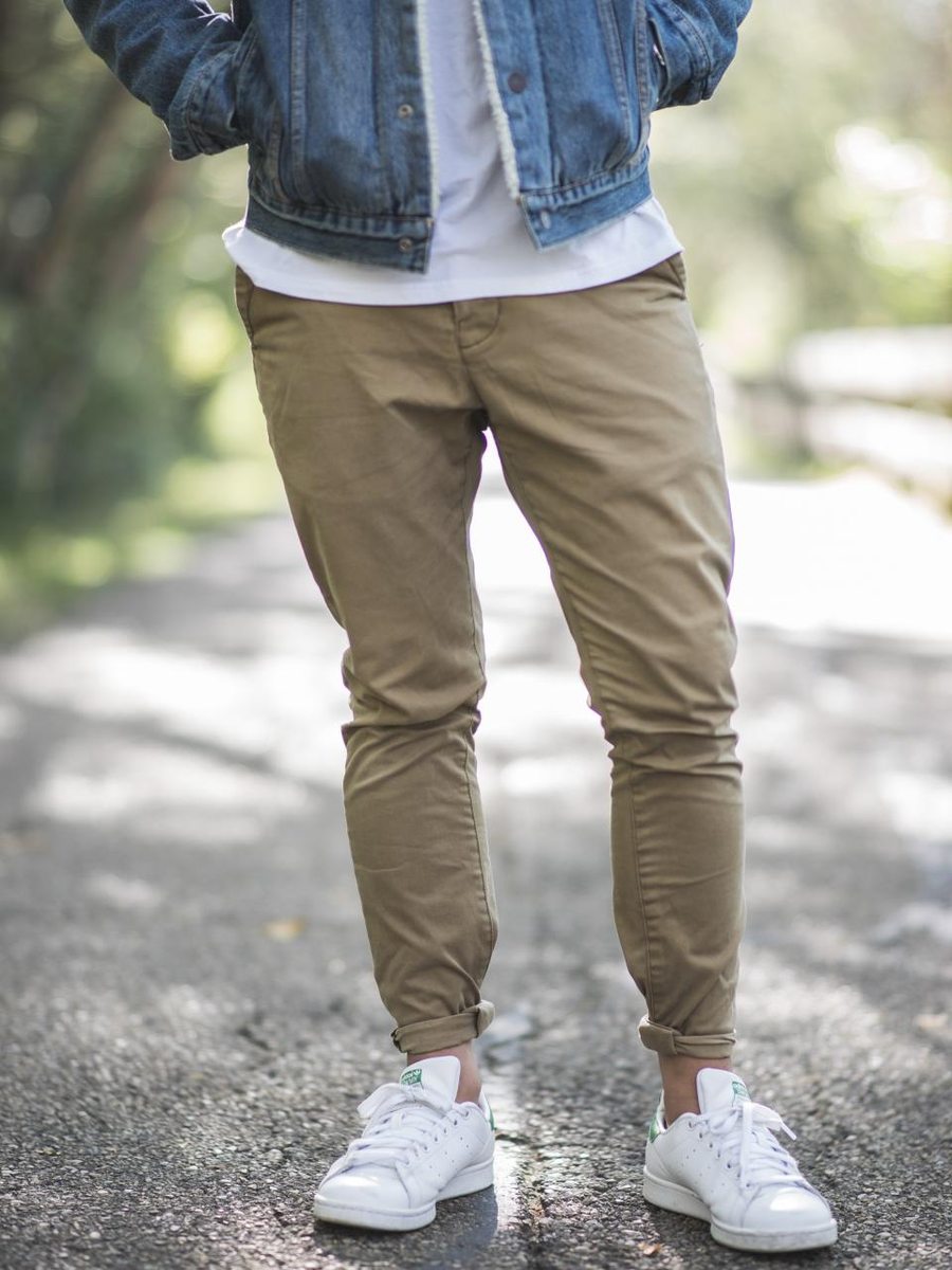 Relaxed cargo trousers