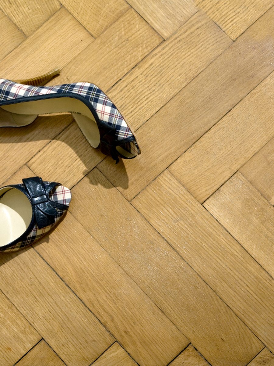 Square-toe ballet flats