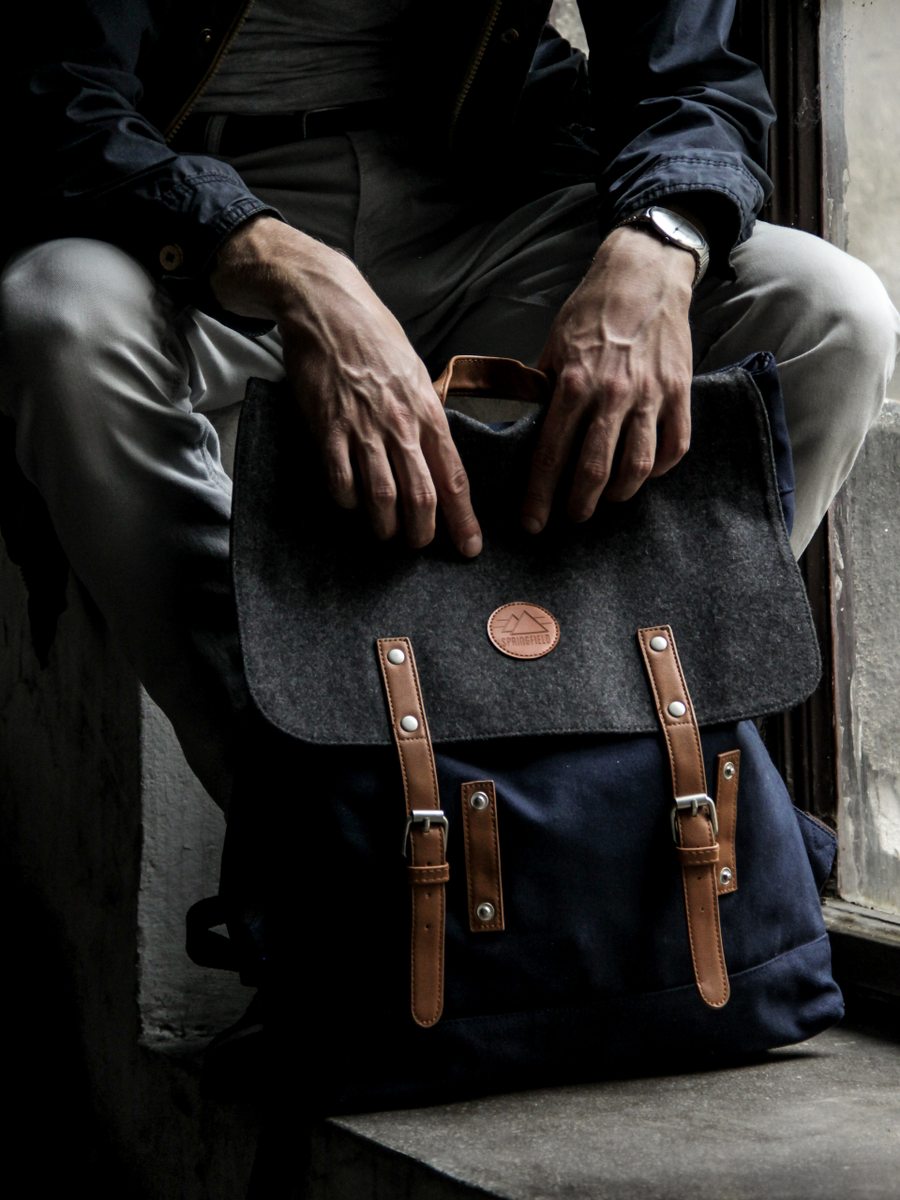Padded nylon tote