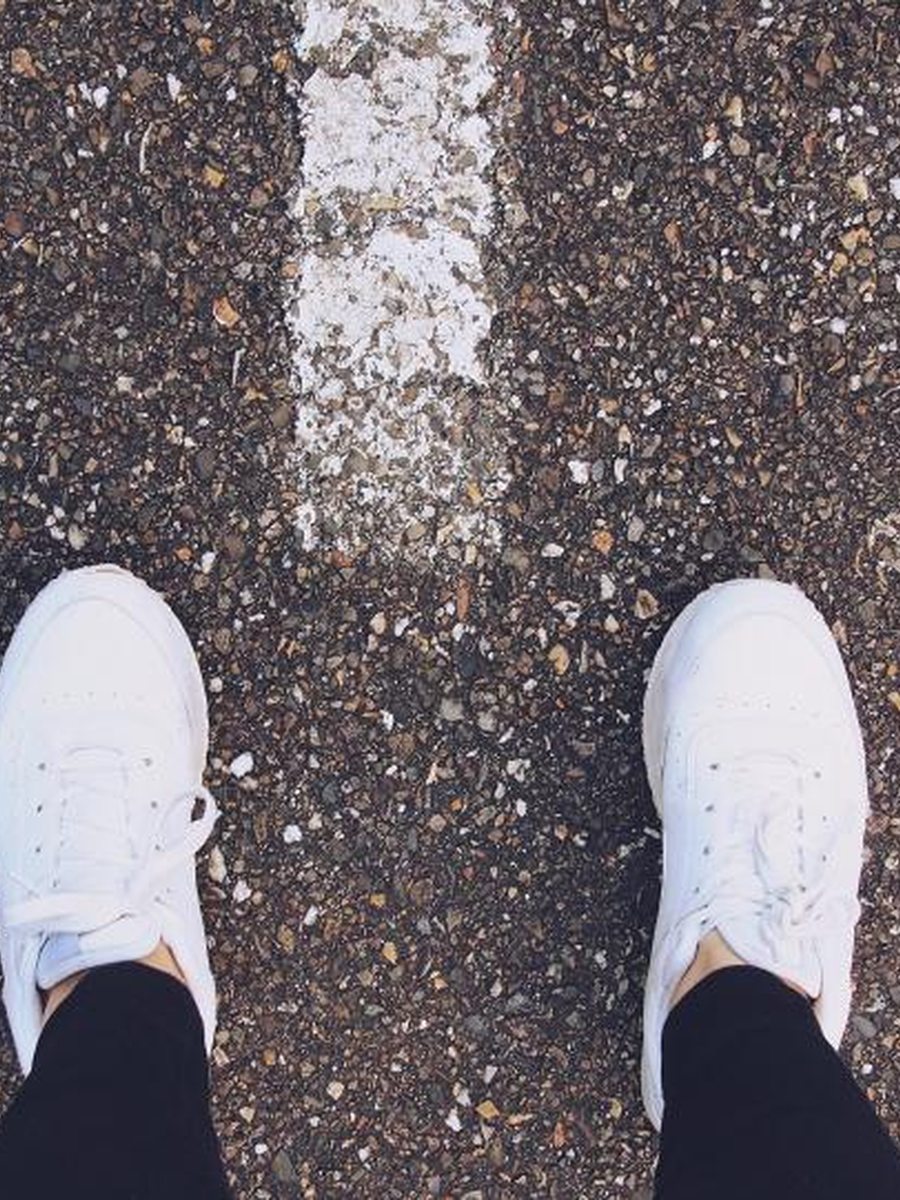 Retro court sneakers